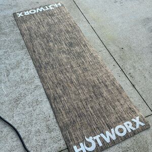 Hotworx yoga mat
